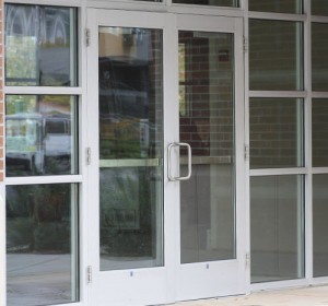 pintu-swing-double-aluminium